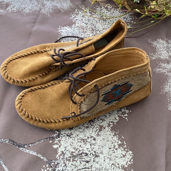 Moccasins - Picture 2 of 9